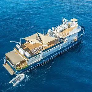 Luxury Boat Barcelona Sant Adria de Besos